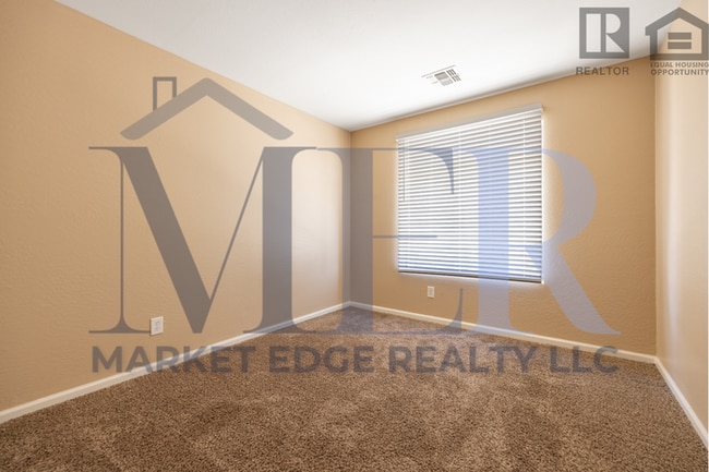 Building Photo - 4Bed/2.5 Bath Home in Maricopa! $1499 MOVE...