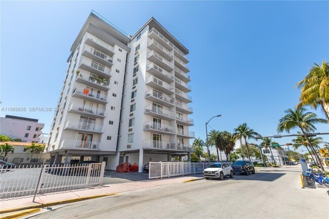 Building Photo - 1255 Collins Ave