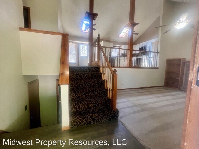 Building Photo - 3 br, 2 bath House - 1100 NE Ball Dr