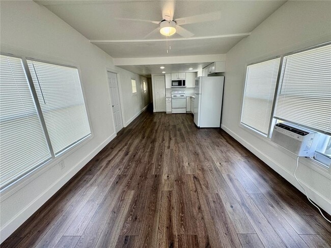 Building Photo - 108 Laureti Ln