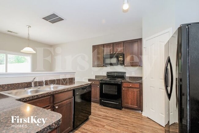 Building Photo - 812 Orchestra Dr