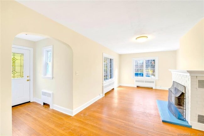 Building Photo - 443 Benson Rd