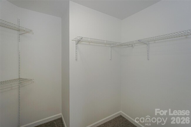 Building Photo - 840 Emerson Dr