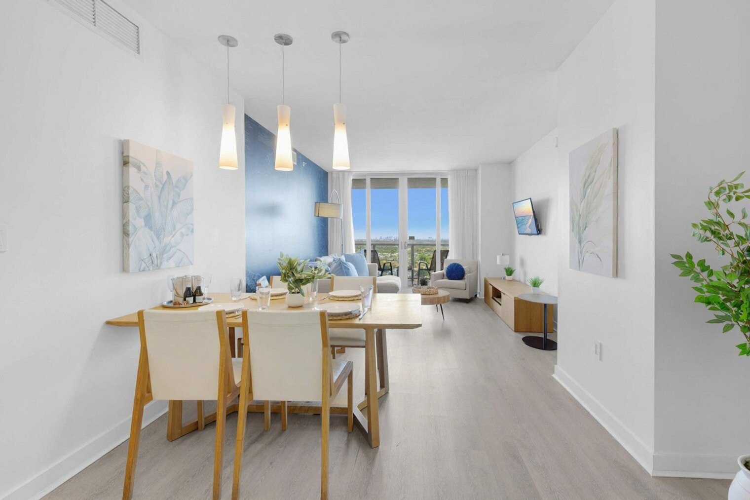 Building Photo - 1180 E Hallandale Beach Blvd