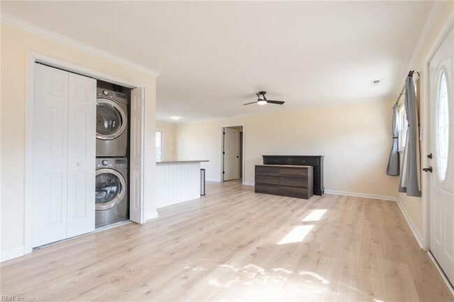 Building Photo - 3528 Chester St