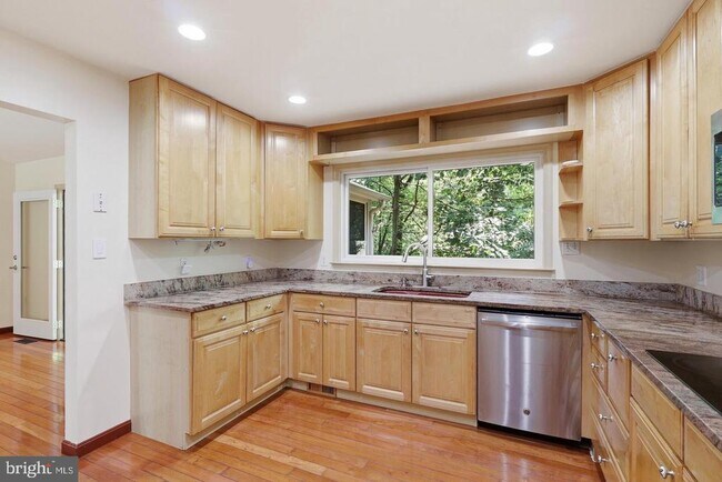 Building Photo - 10799 Adare Dr