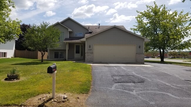 Building Photo - 1157 Atwood St S