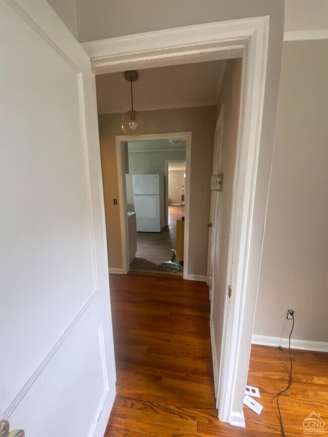 Building Photo - 211 Mansion St