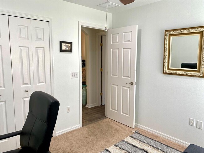 Building Photo - 753 Vineyard Way