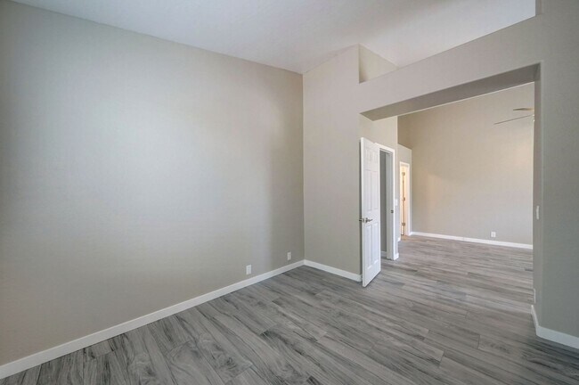 Building Photo - 3720 S Heath Way