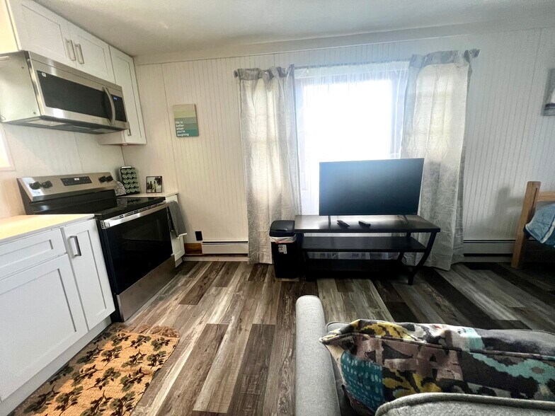 Building Photo - 1457 NY-30