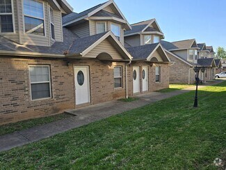Building Photo - Capri Townhomes