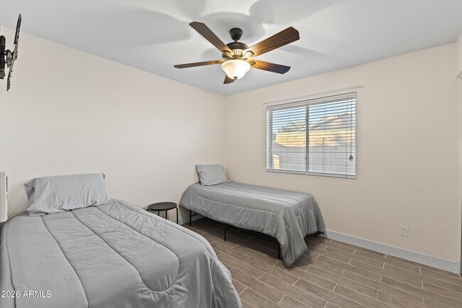 Building Photo - 5245 E Acoma Dr
