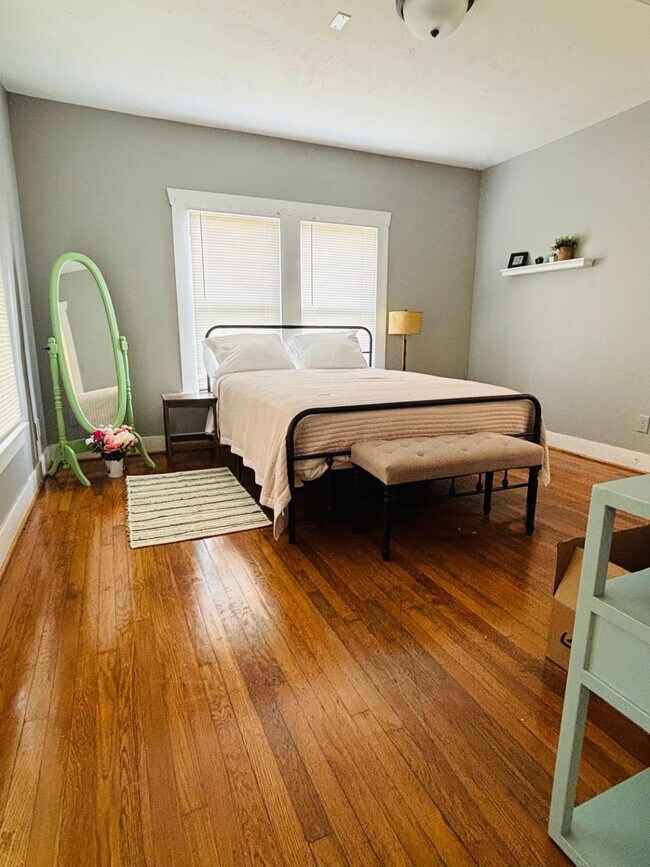 Building Photo - 3501 Maury St