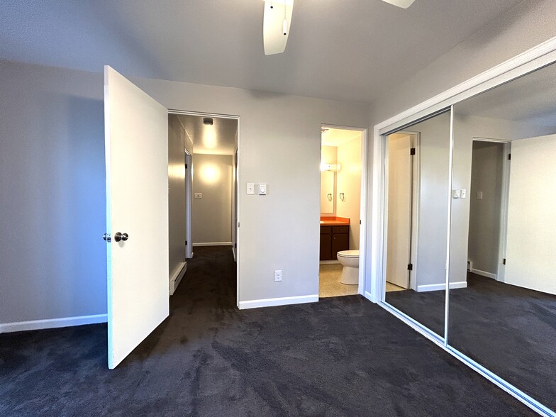 Master bedroom with half bath - 1344 E Sherwood Dr