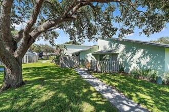 Building Photo - 431 Jupiter Lakes Blvd