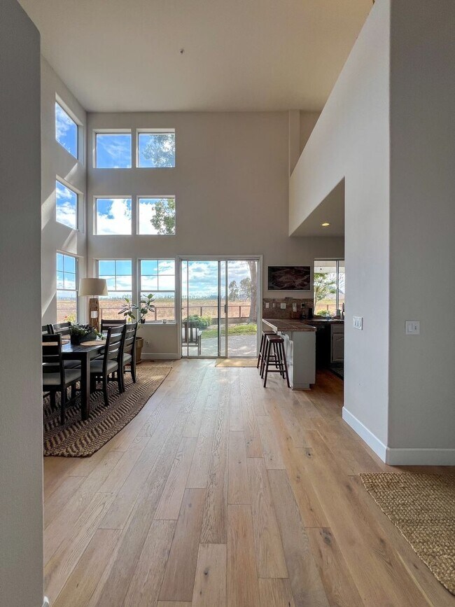 Building Photo - 35 Regatta Way