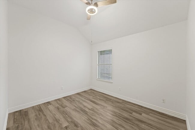 Building Photo - 1216 Bold Forbes Dr