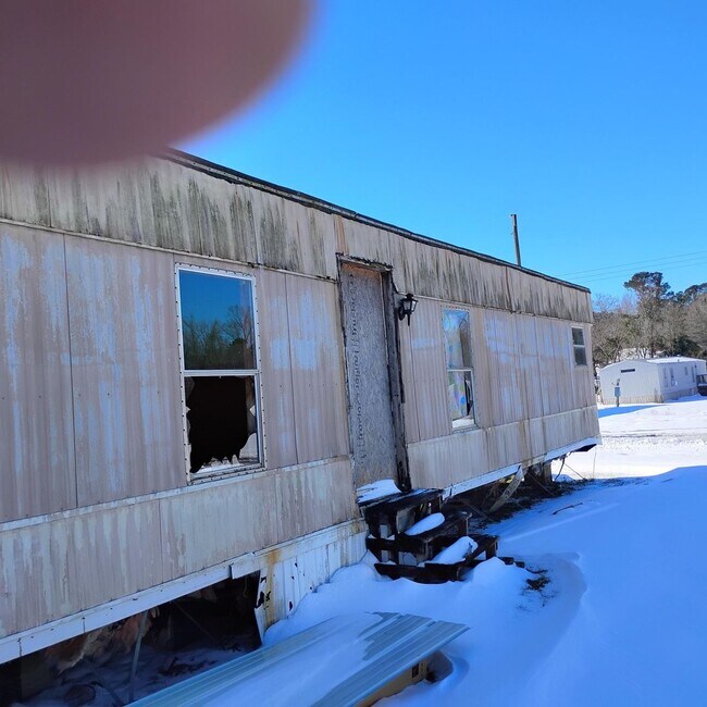 Building Photo - 2980 Burgaw Hwy
