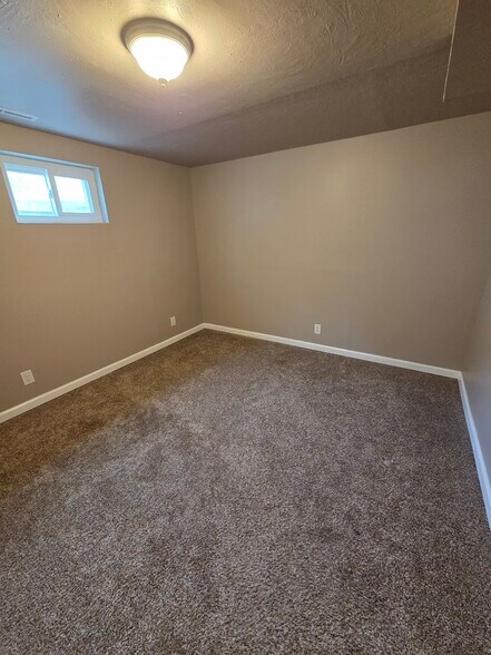 Building Photo - 3633 Windflower Cir