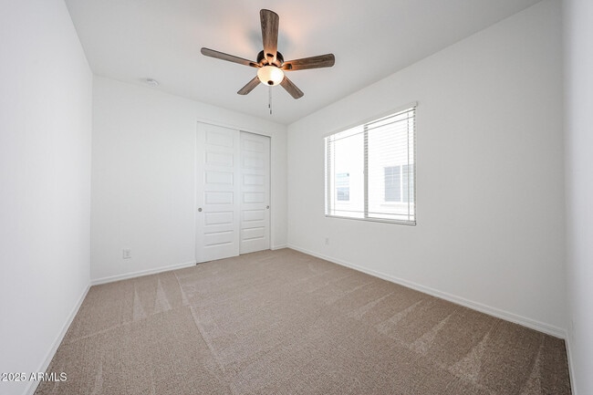 Building Photo - 25110 N 75th Ln