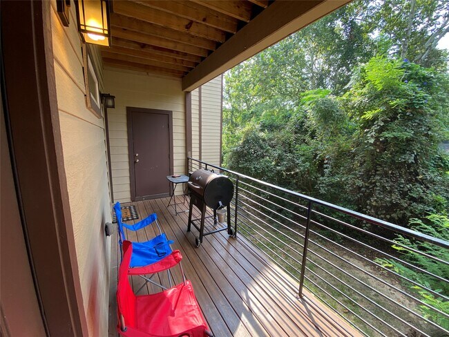 Building Photo - 1239 20th St