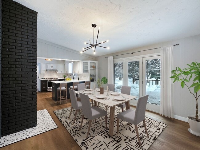 Building Photo - 645 Windemere Curve