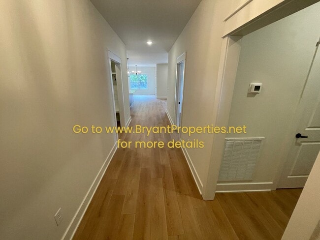 Building Photo - Portland - 3 Bedroom, 2 Baths