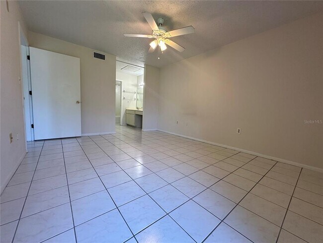 Building Photo - 7205 Curtiss Ave