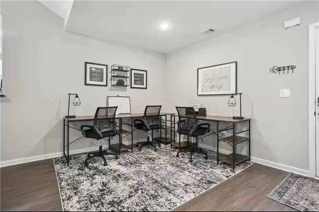 Building Photo - 210 Brittany Pointe Ln