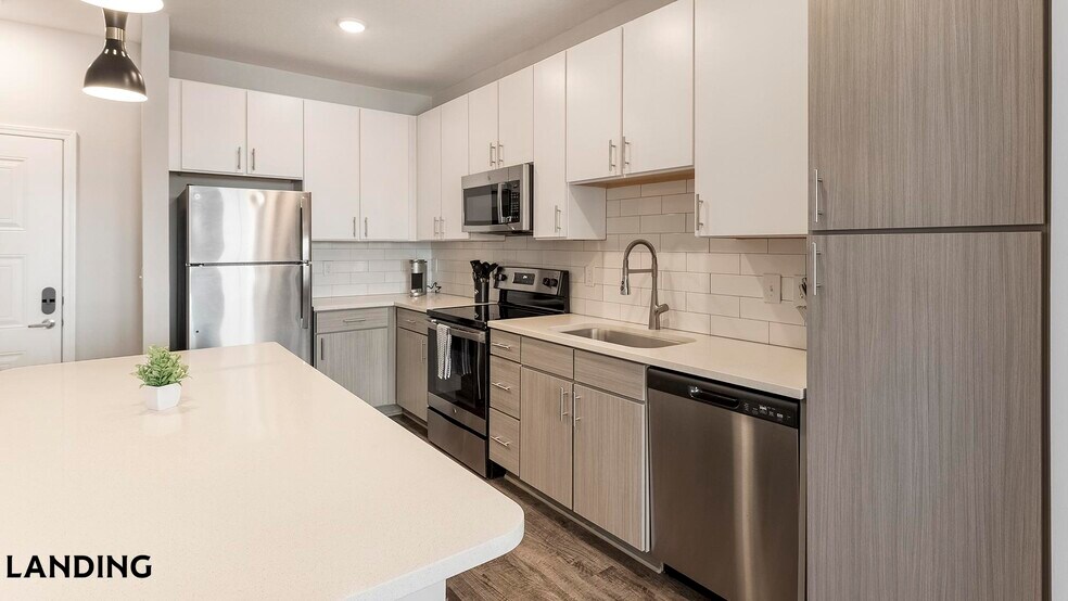 Building Photo - 5340 Periwinkle Hl Ave