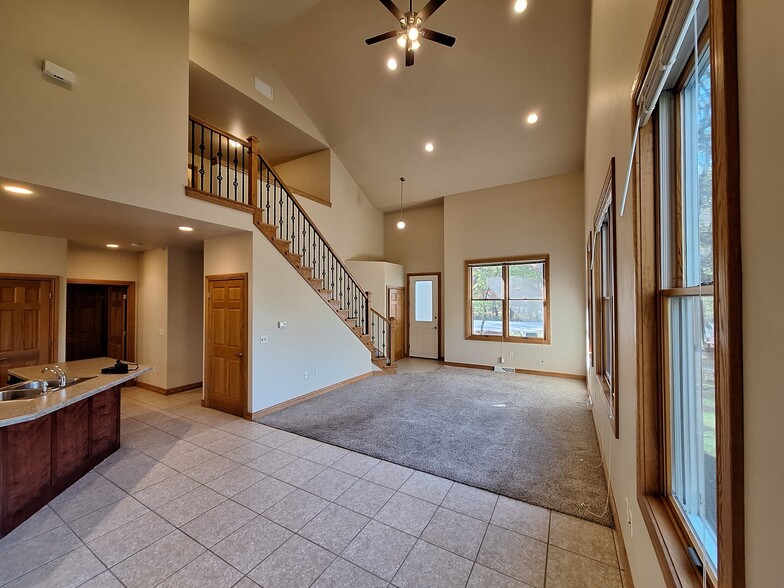 Building Photo - 1338 Haley Ct