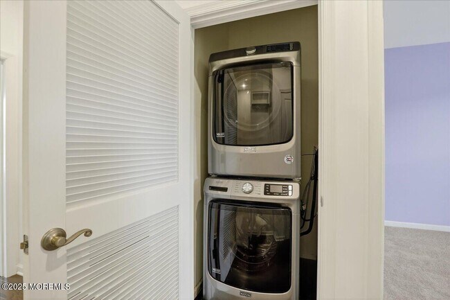 Building Photo - 107 Celebration Blvd