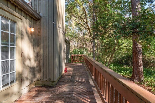 Building Photo - 8305 SW 46 Ln