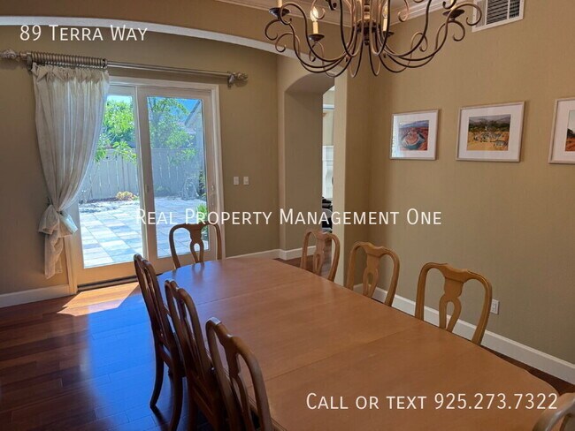 Building Photo - 89 Terra Way
