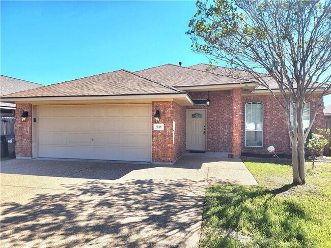 Primary Photo - 4 Bedroom 2 Bathroom 2 Car Garage