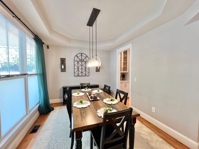 Building Photo - Gorgeous Custom Built 4BD, 3BA Holly Springs Home with Home Gym Setup and Fenced In Yard