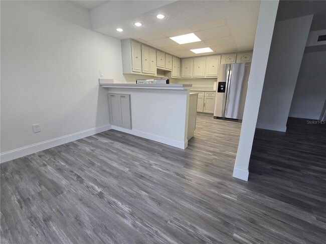 Building Photo - 22333 Edgewater Dr