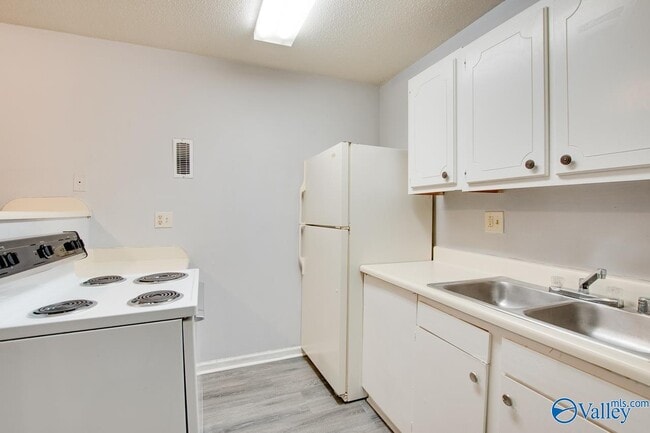 Building Photo - 4906 Cotton Row NW