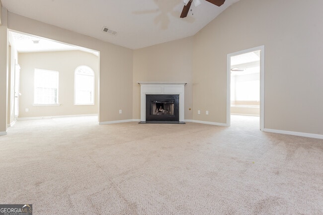 Building Photo - 5345 Yellow Pine Dr
