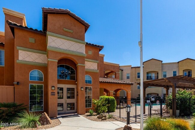 Building Photo - 14575 W Mountain View Blvd