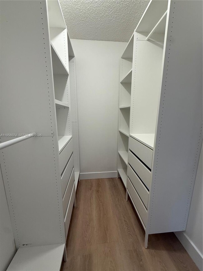 Building Photo - 19253 Carolina Cir