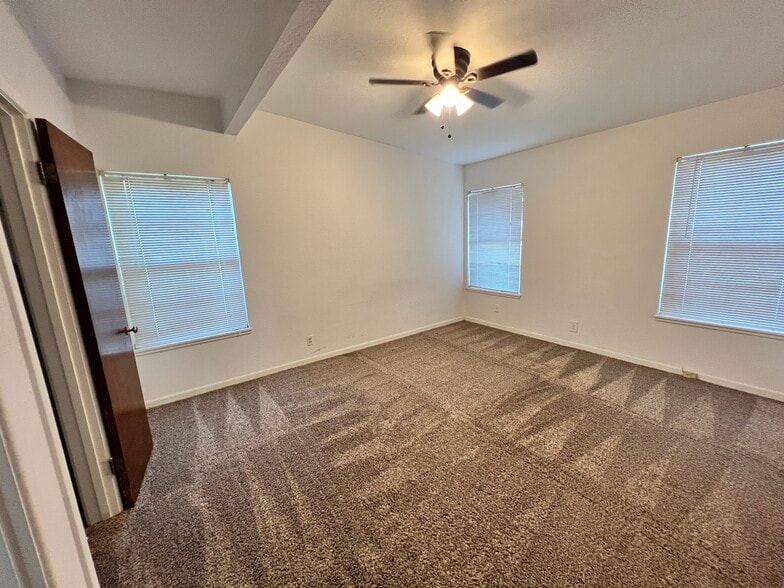 Building Photo - 4510 N Shea Pky