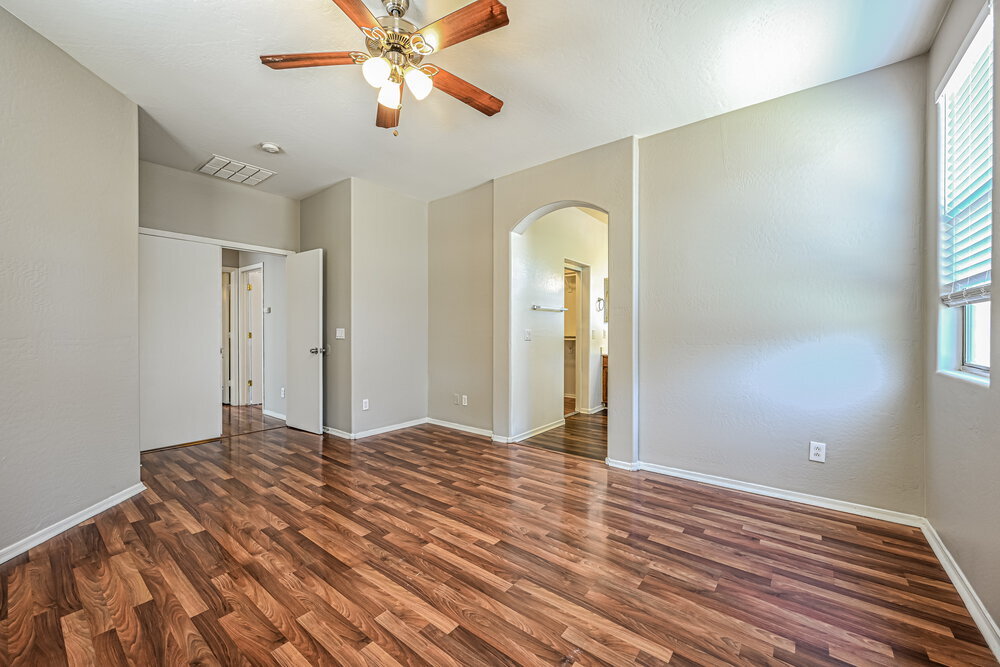 Building Photo - 16994 W Manchester Dr