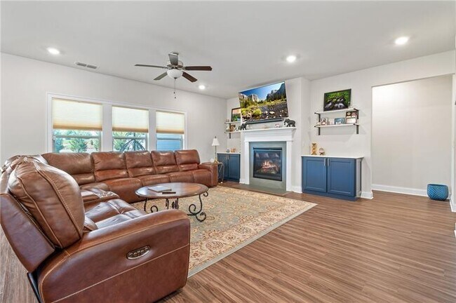 Building Photo - 6505 Trailway Trace