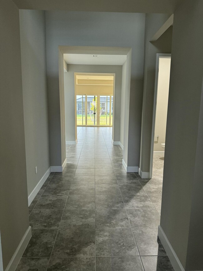 Building Photo - 15145 Goldspar Ct
