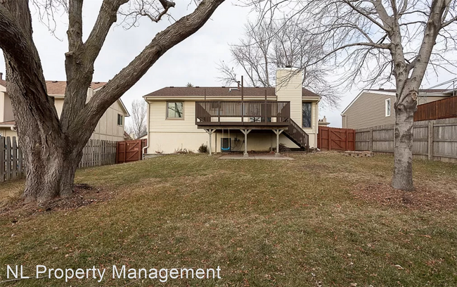Building Photo - 4 br, 3 bath House - 13717 Valley Street