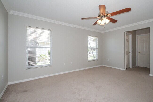 Building Photo - 6732 65th Terrace E