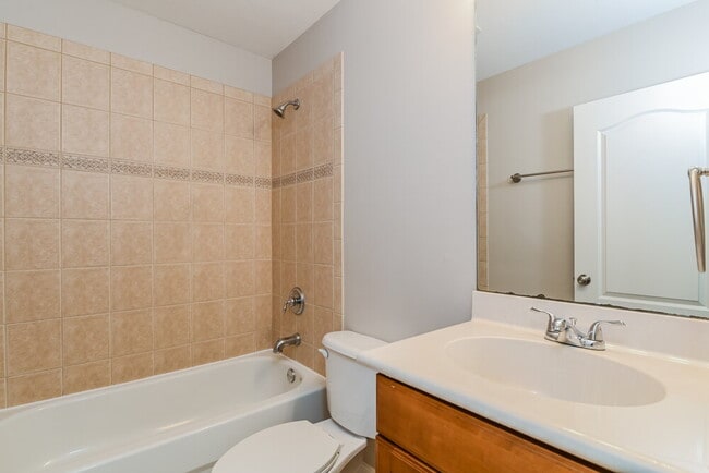Building Photo - 10211 Tin Maple Dr