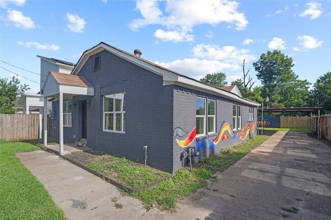 Building Photo - 4314 Gregory St